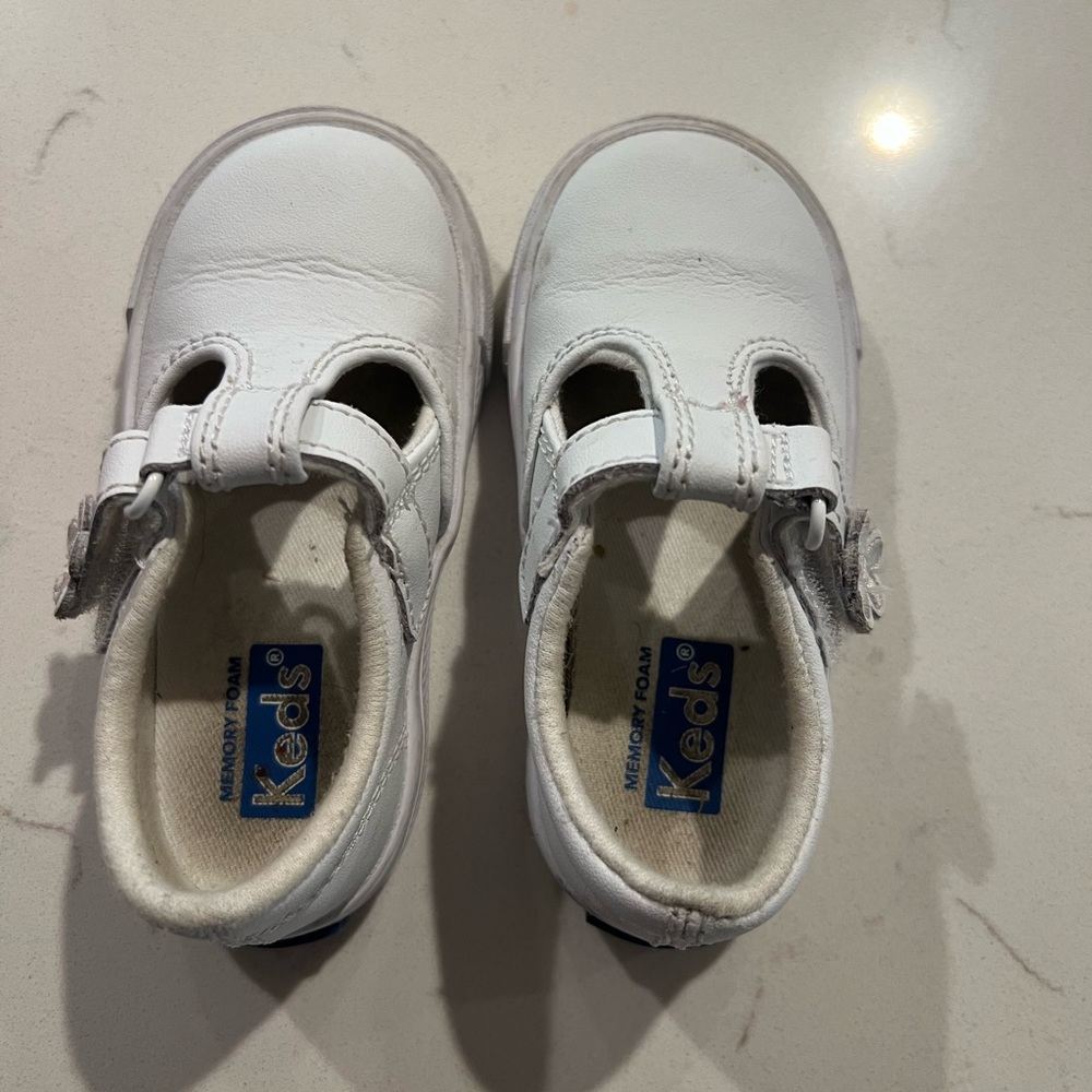 White Kids Keds Size 5W
